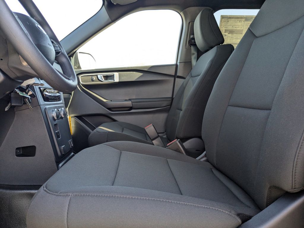 2025 Ford Police Interceptor Utility 