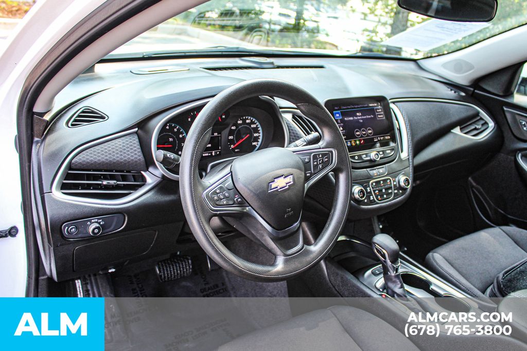 Used 2024 White Chevrolet LT image 21