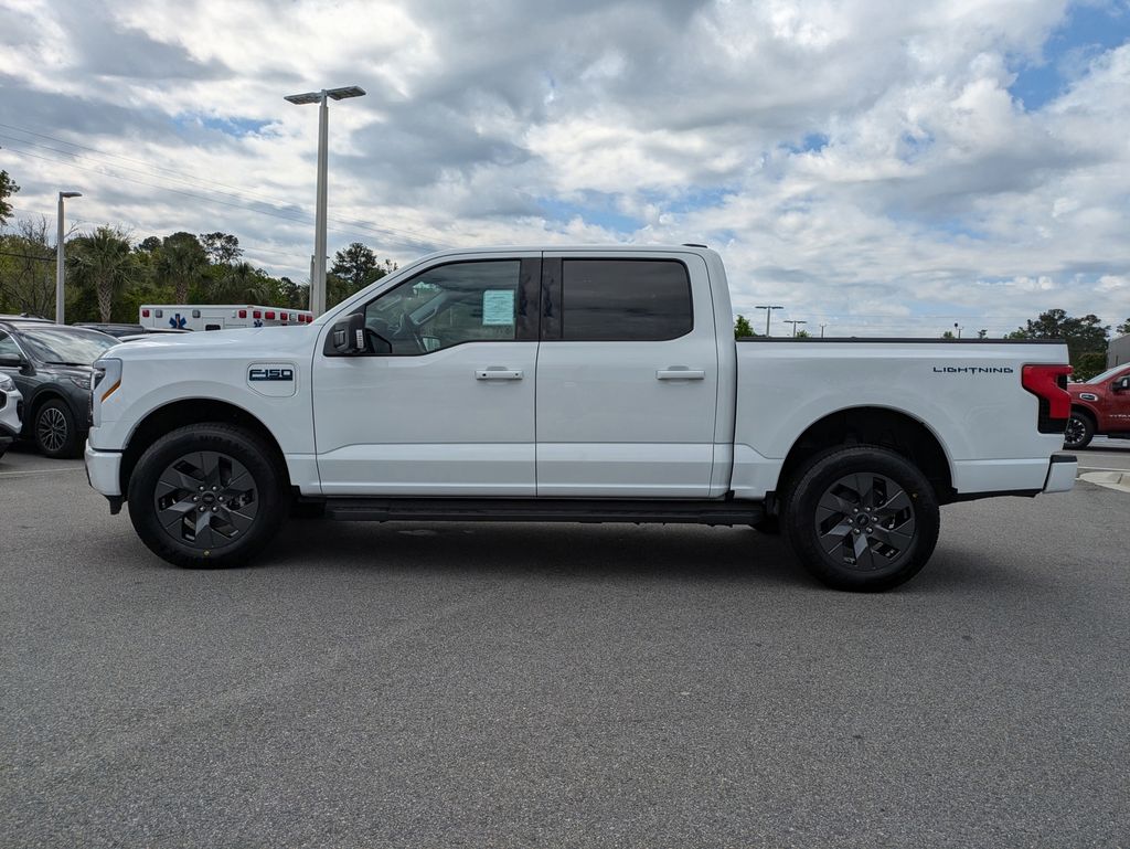 2025 Ford F-150 Lightning Flash