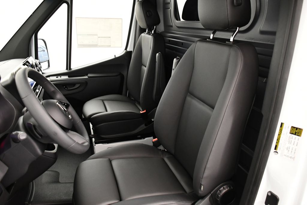 Thumbnail: 2026 Mercedes-Benz Sprinter - 26