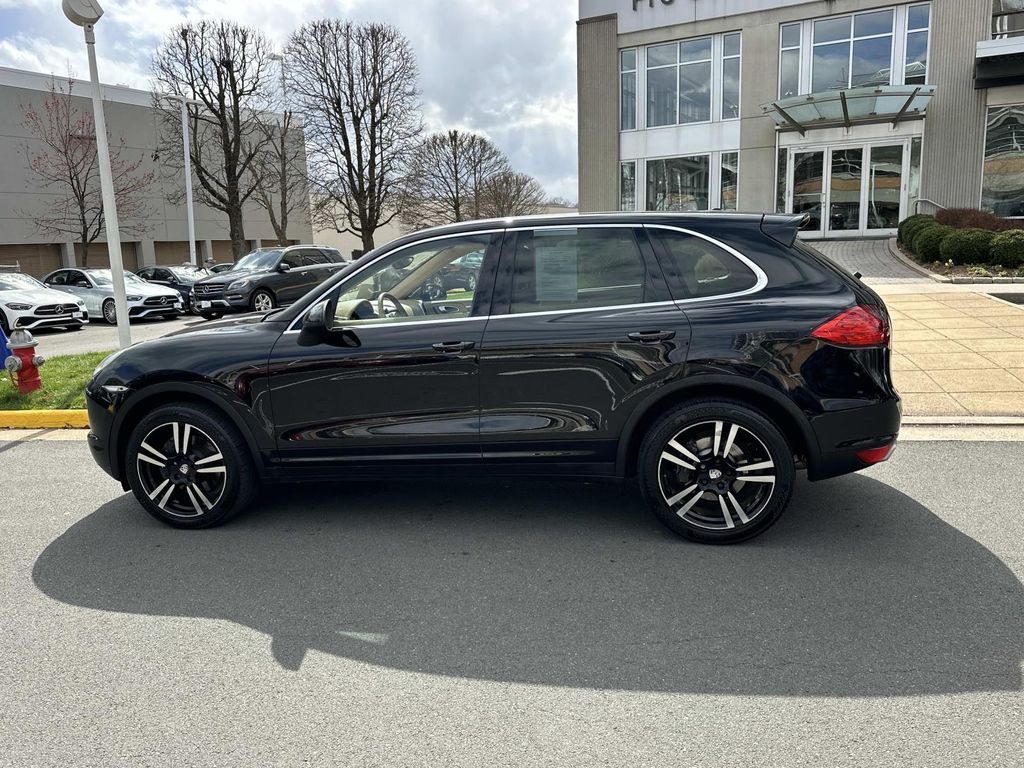 Thumbnail: 2014 Porsche Cayenne - 14