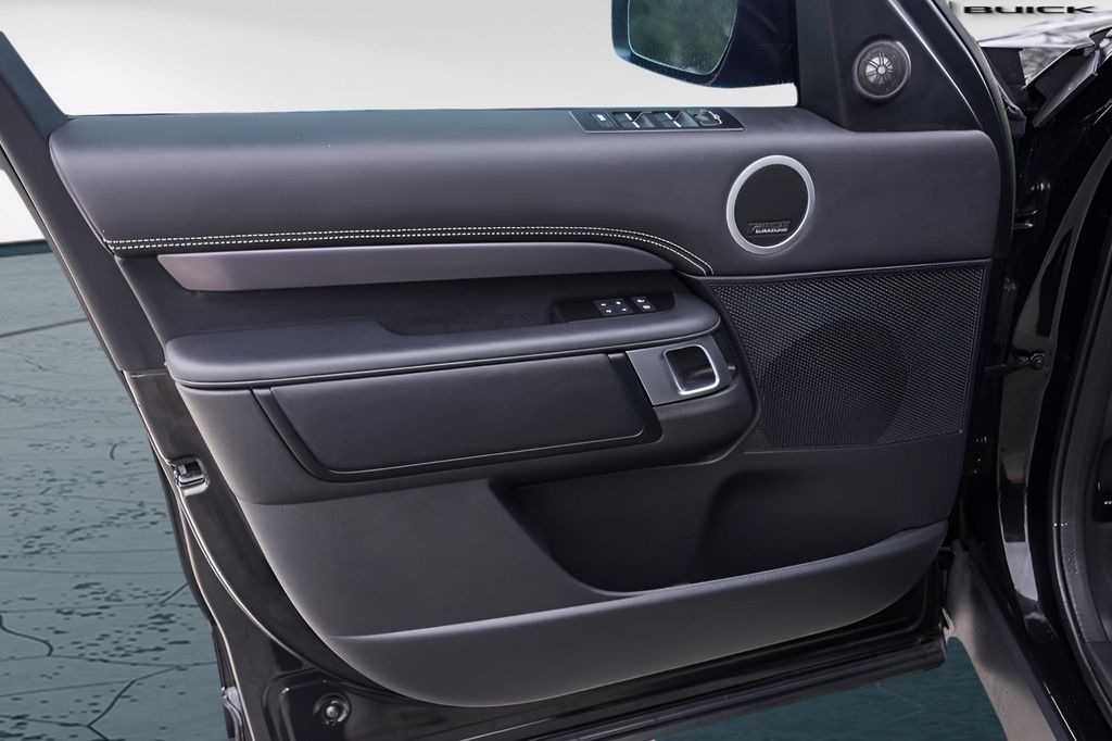 Used Car 2024 Land Rover Discovery  Metropolitan Edition For Sale Under $70,000 In Austin, Texas