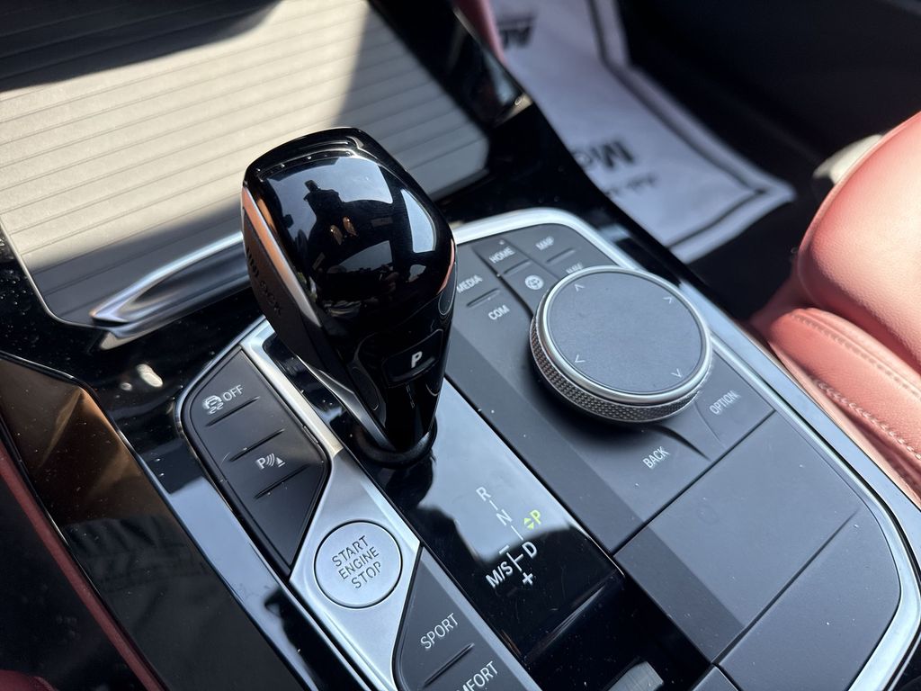 Thumbnail: 2023 BMW X4 - 20