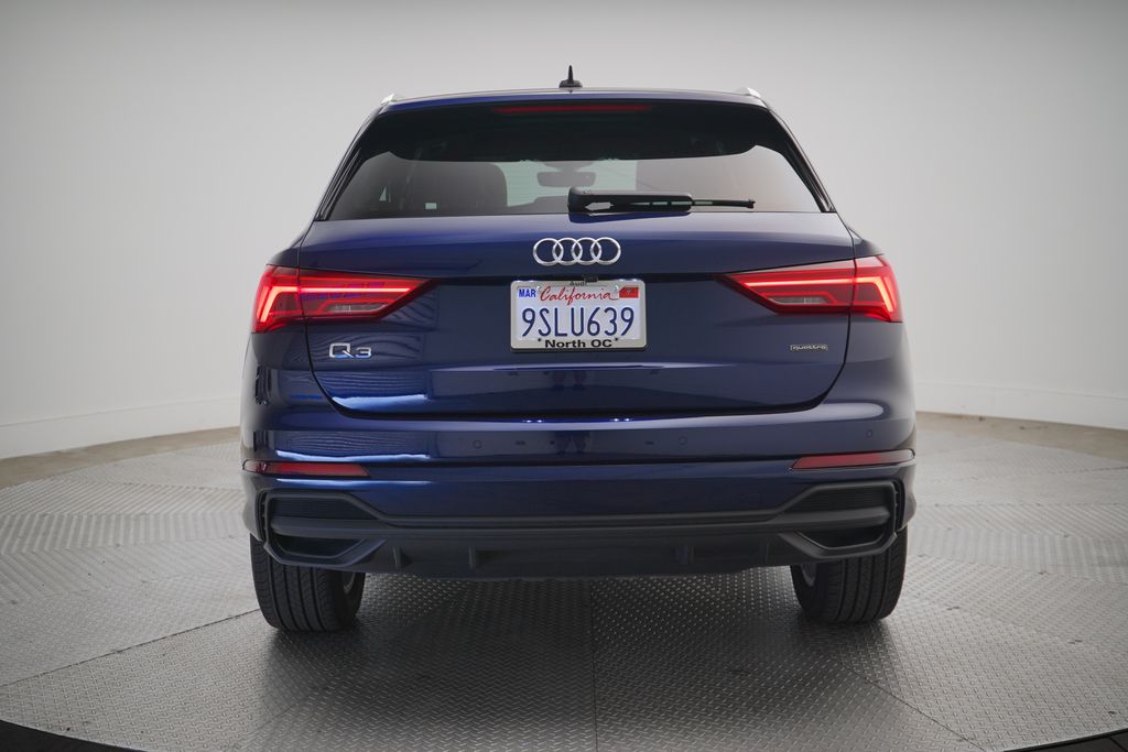 Thumbnail: 2025 Audi Q3 - 4