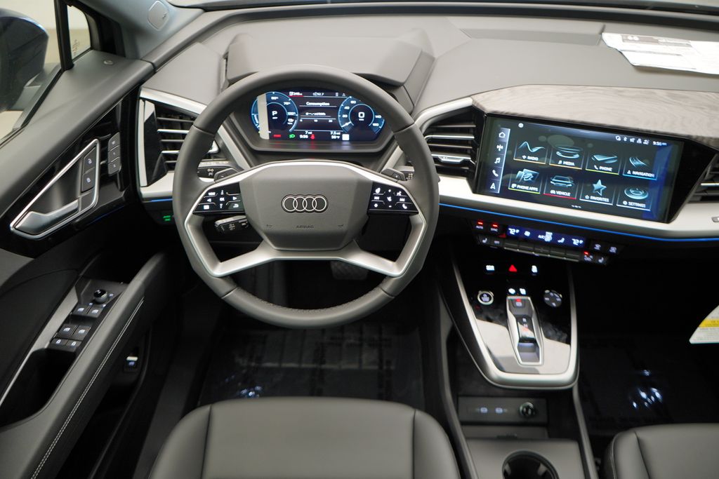 2025 Audi Q4 e-tron  12