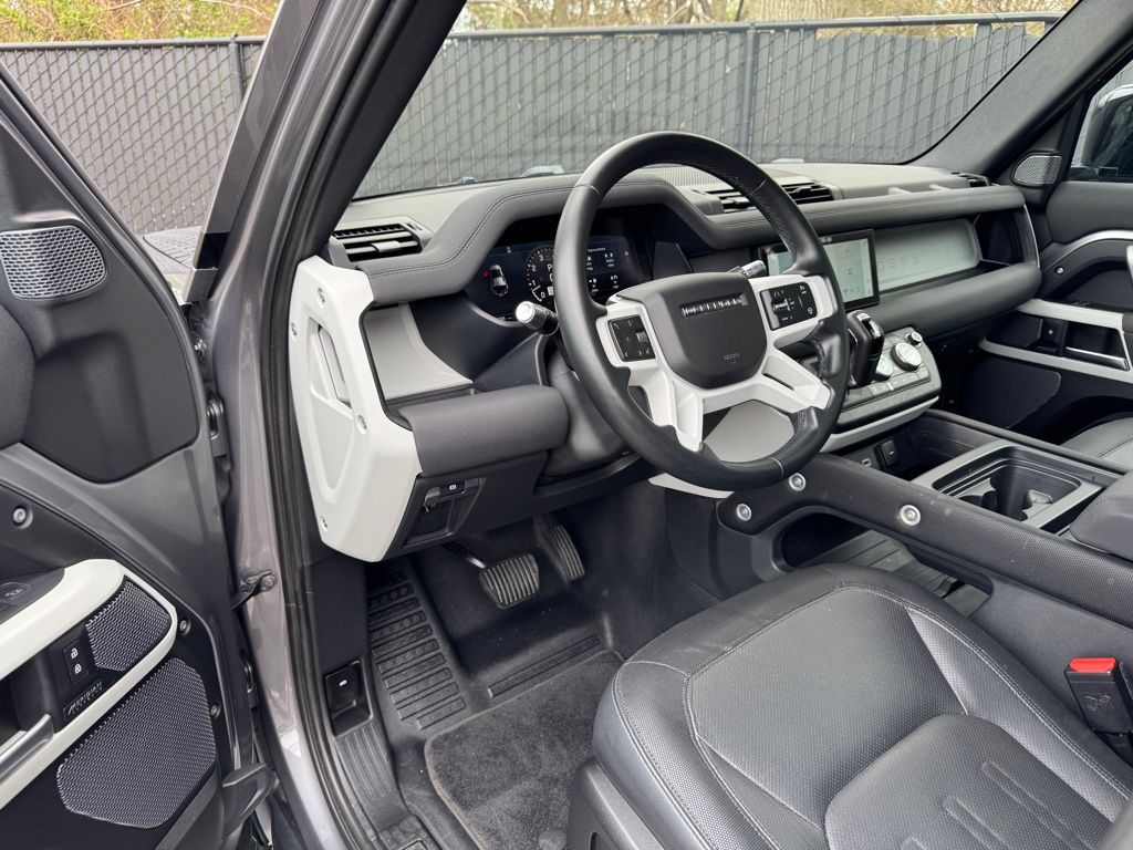 2022 Land Rover Defender 110 4