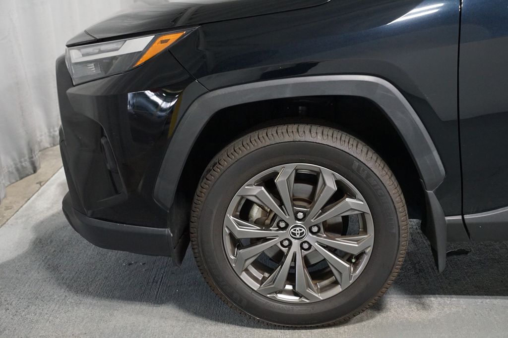 Thumbnail: 2022 Toyota RAV4 - 5