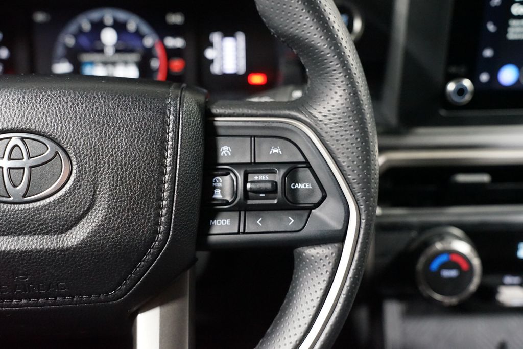 Thumbnail: 2025 Toyota 4Runner - 14