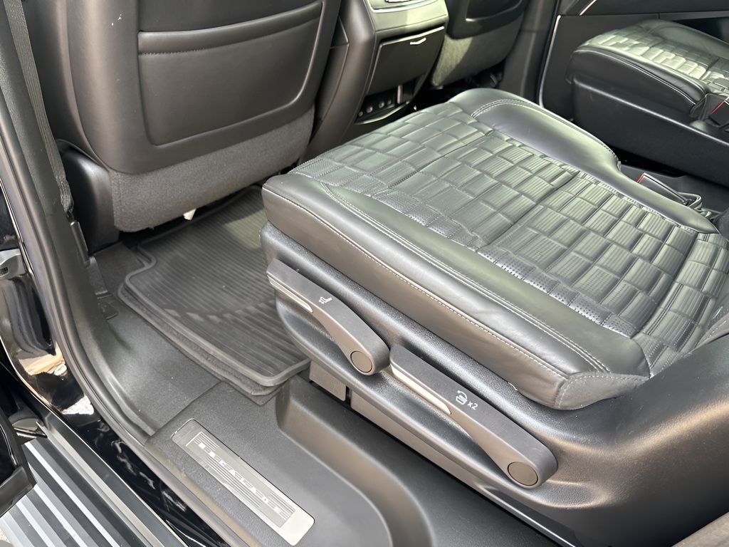 Used Car 2022 Cadillac Escalade  Sport Platinum For Sale Under $70,000 In Austin, Texas