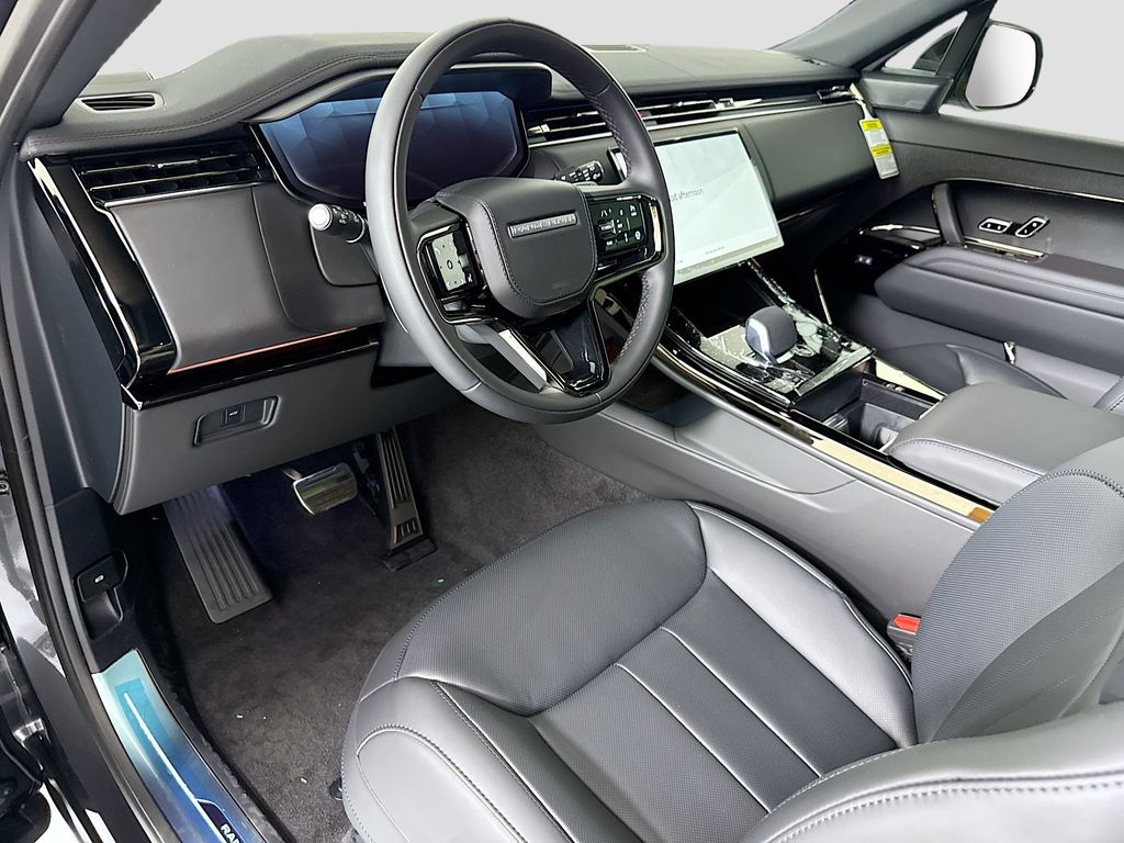 Thumbnail: 2026 Land Rover Range Rover Sport - 9