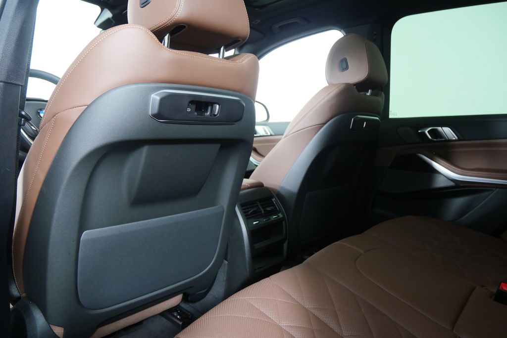 Thumbnail: 2025 BMW X5 - 17
