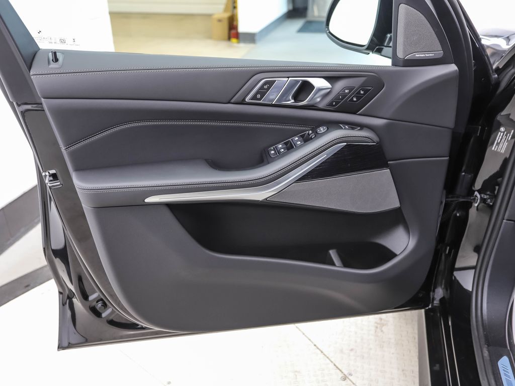 2026 BMW X5 xDrive40i 9