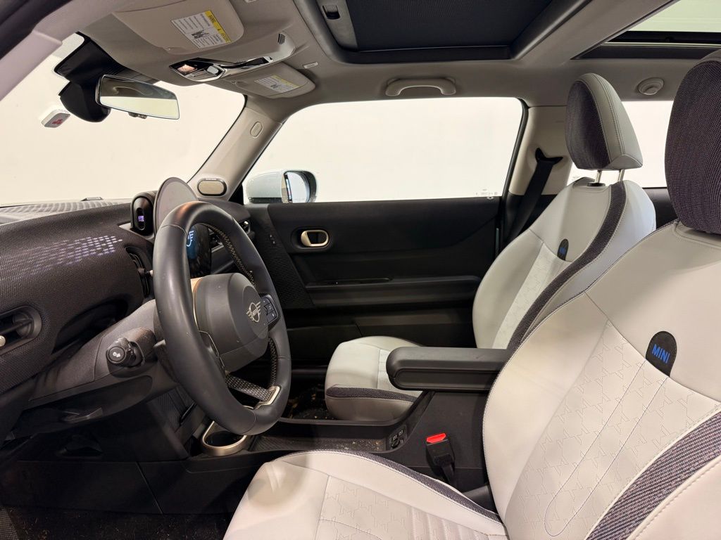 Thumbnail: 2025 MINI Cooper - 10