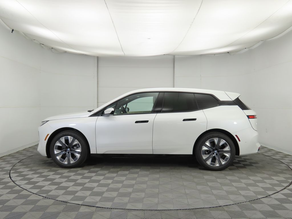 Thumbnail: 2026 BMW iX - 8