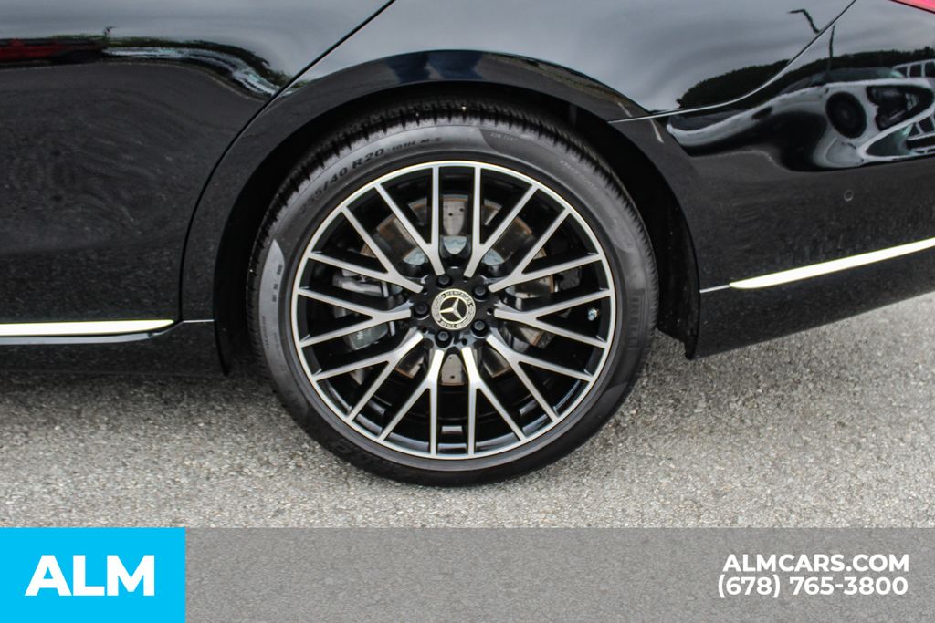 Used 2025 Black Mercedes-Benz S 580 image 15