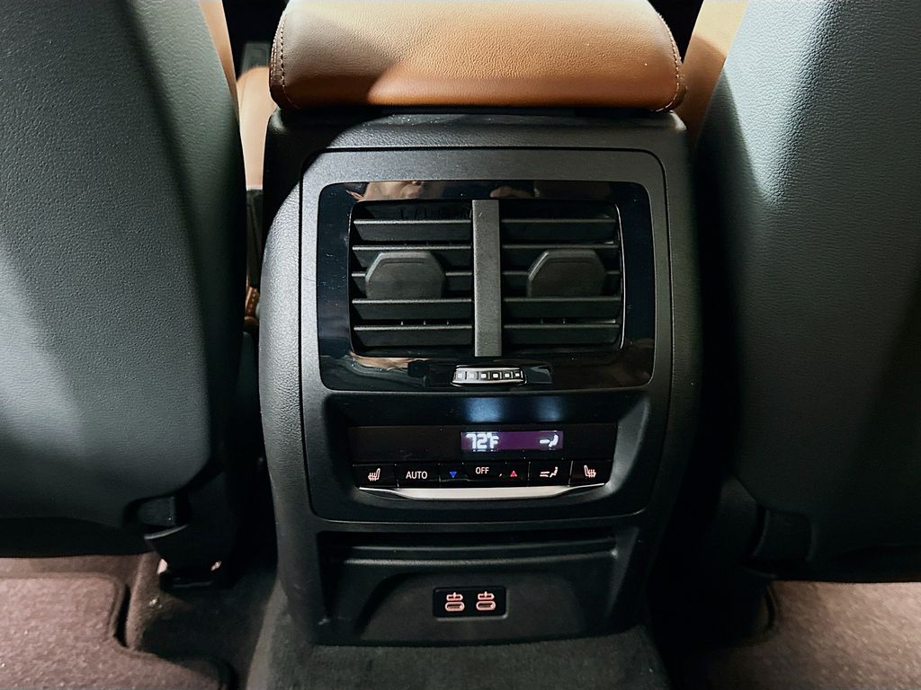 Thumbnail: 2025 BMW X4 - 18