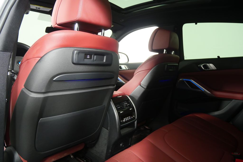 Thumbnail: 2022 BMW X6 - 20