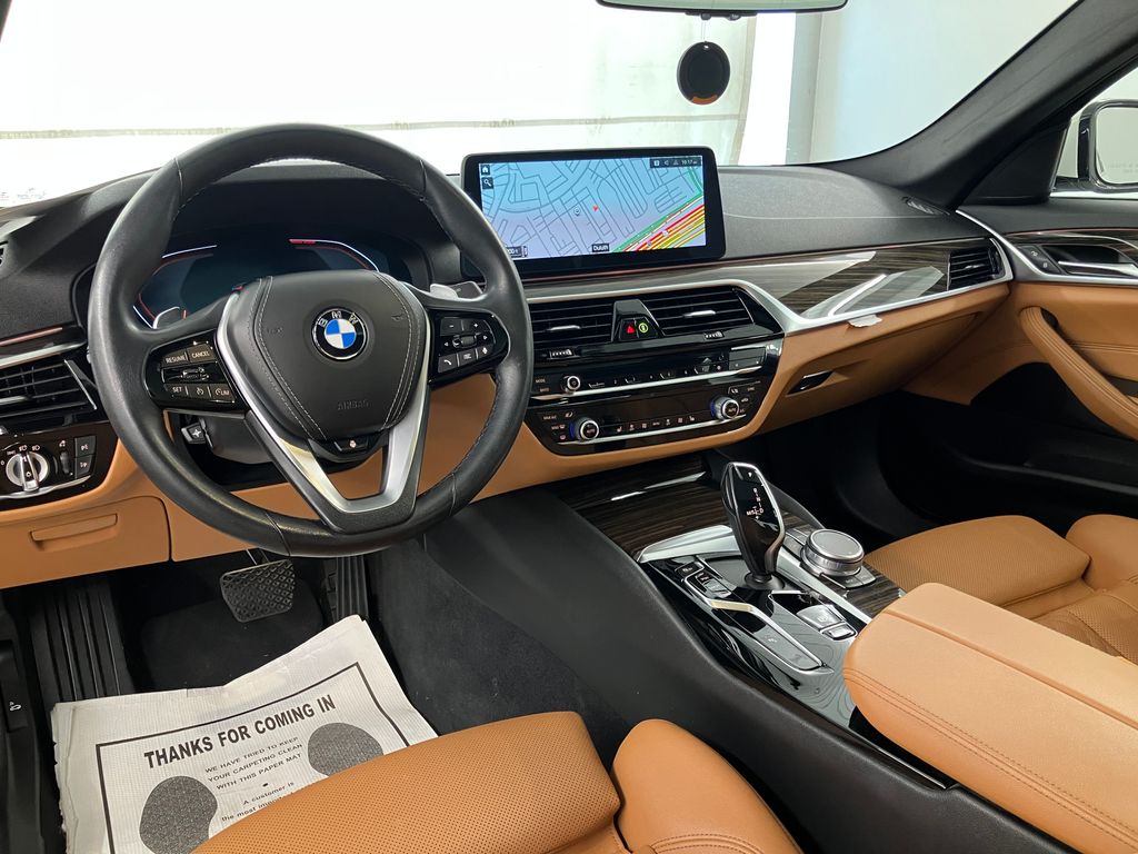 2022 BMW 5 Series 530i xDrive 19