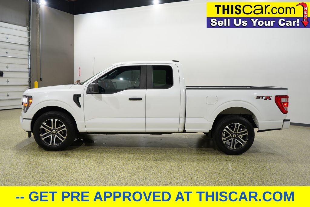 2023 Ford F-150 XL photo 2