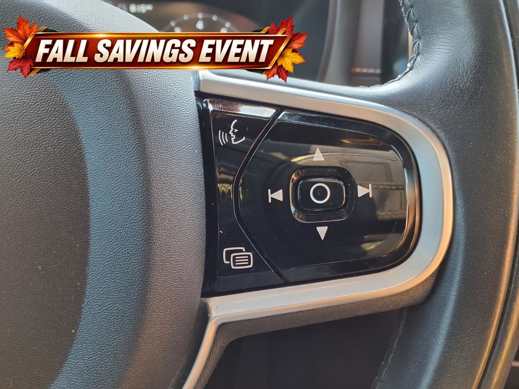 2021 Volvo XC60 T5 Inscription White at DeMontrond Auto Country