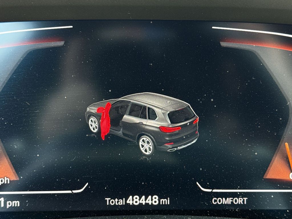 Thumbnail: 2023 BMW X5 - 7