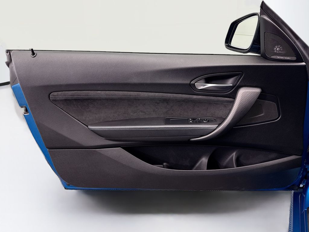 Thumbnail: 2017 BMW M2 - 25