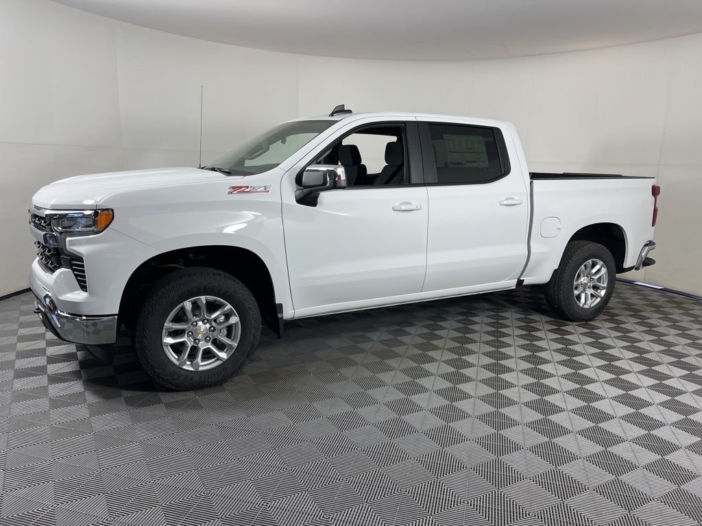 Thumbnail: 2026 Chevrolet Silverado 1500 - 2