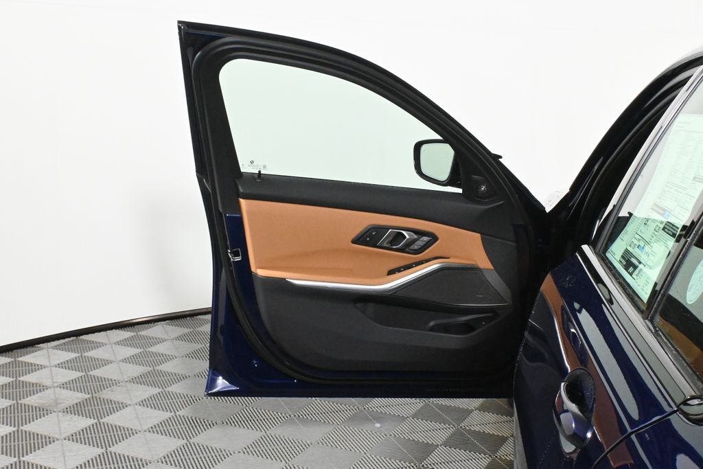 Thumbnail: 2026 BMW 3 Series - 29