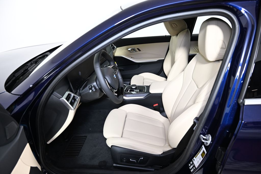 Thumbnail: 2026 BMW 3 Series - 14