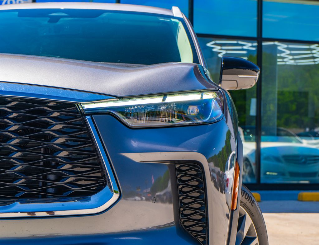 2023 INFINITI QX60 LUXE - 2