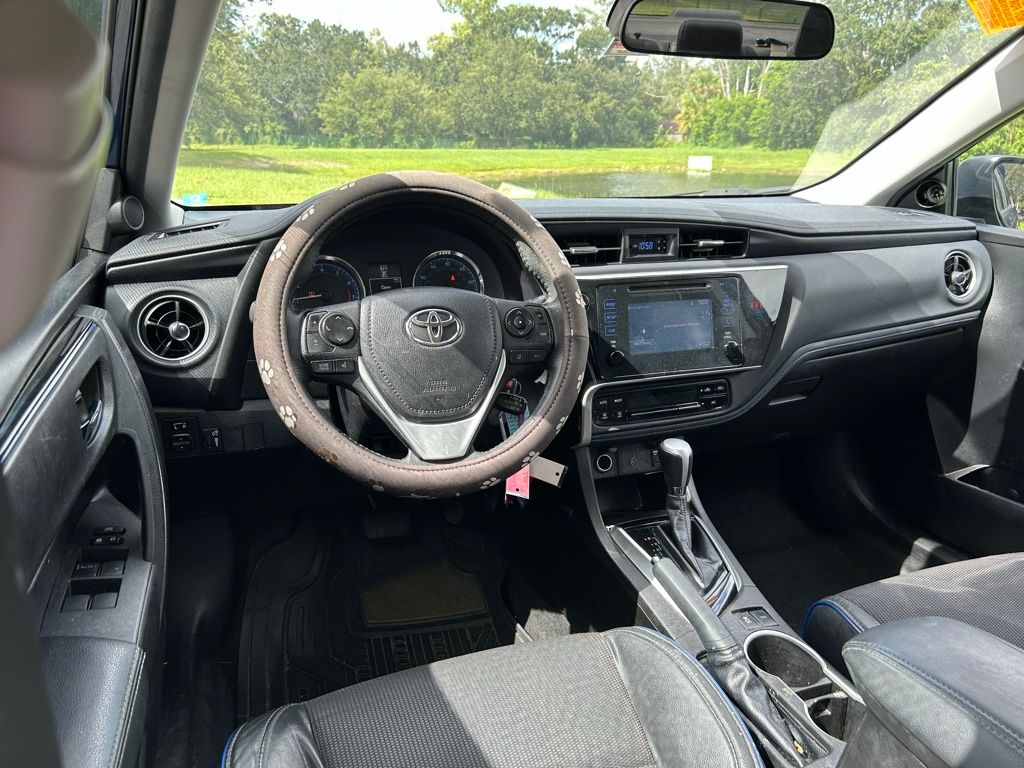 Thumbnail: 2018 Toyota Corolla - 11