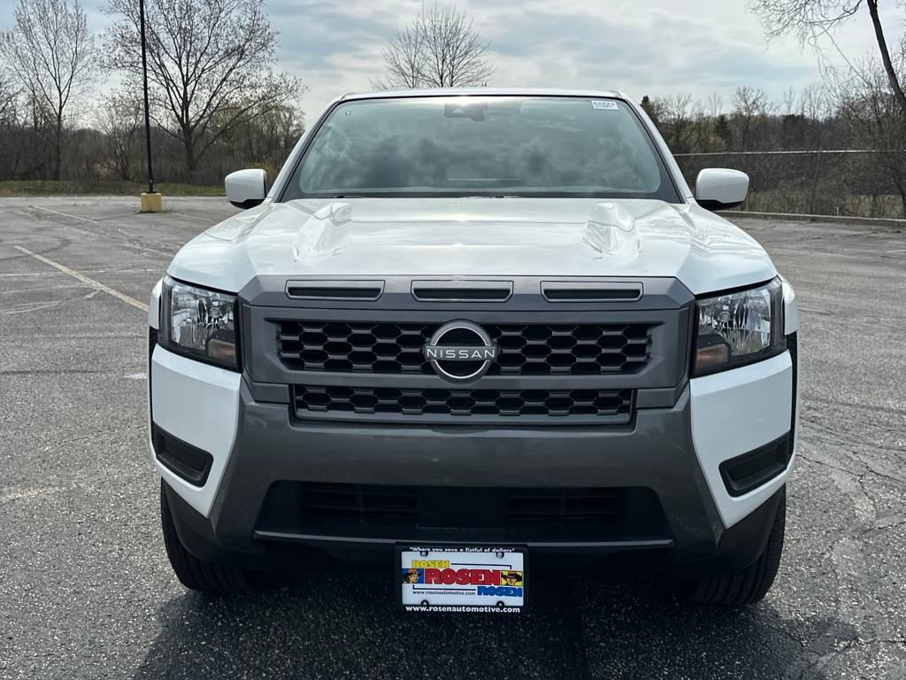 2025 Nissan Frontier SV photo