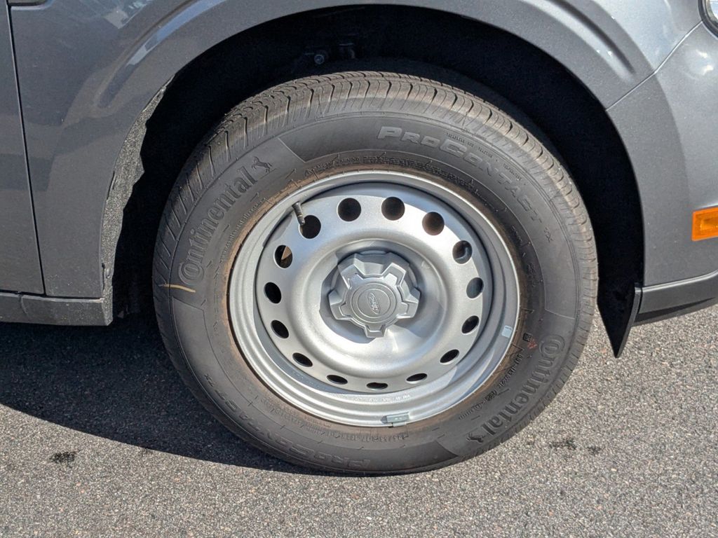 2025 Ford Maverick XL