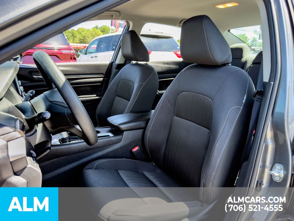 Used 2025 Gray Nissan 2.5 SV image 6