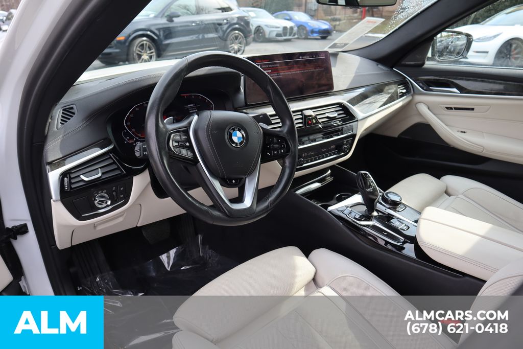 Used 2023 White BMW 540i xDrive image 10