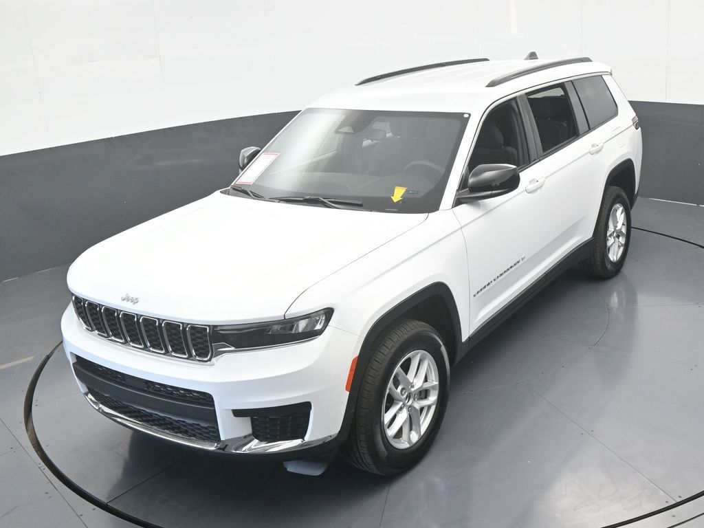 Used 2024 Bright White Clearcoat Jeep Laredo image 43