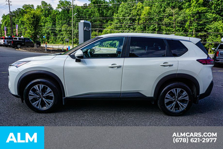 2023 Nissan Rogue SV photo 6