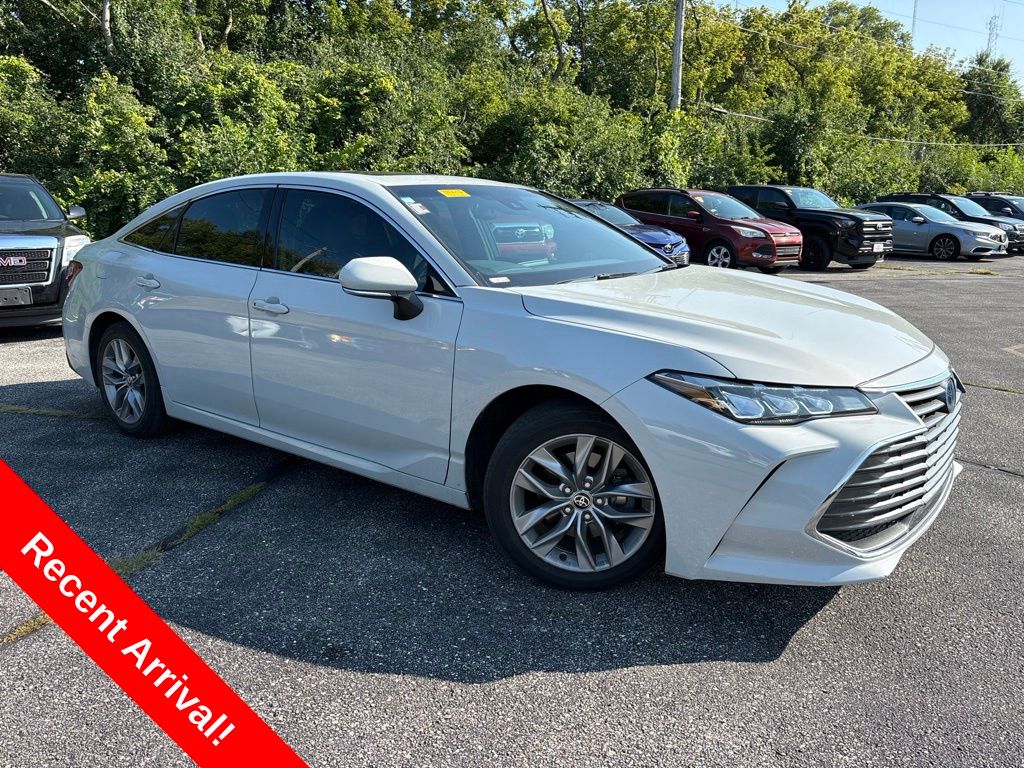 2022 Toyota Avalon Hybrid