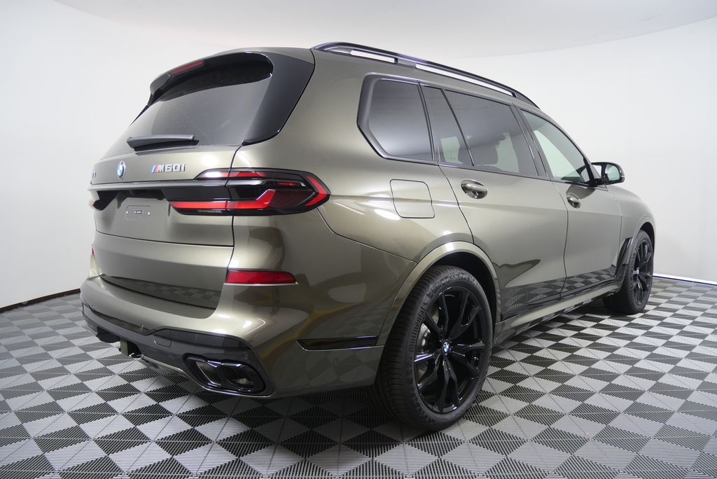 Thumbnail: 2026 BMW X7 - 3
