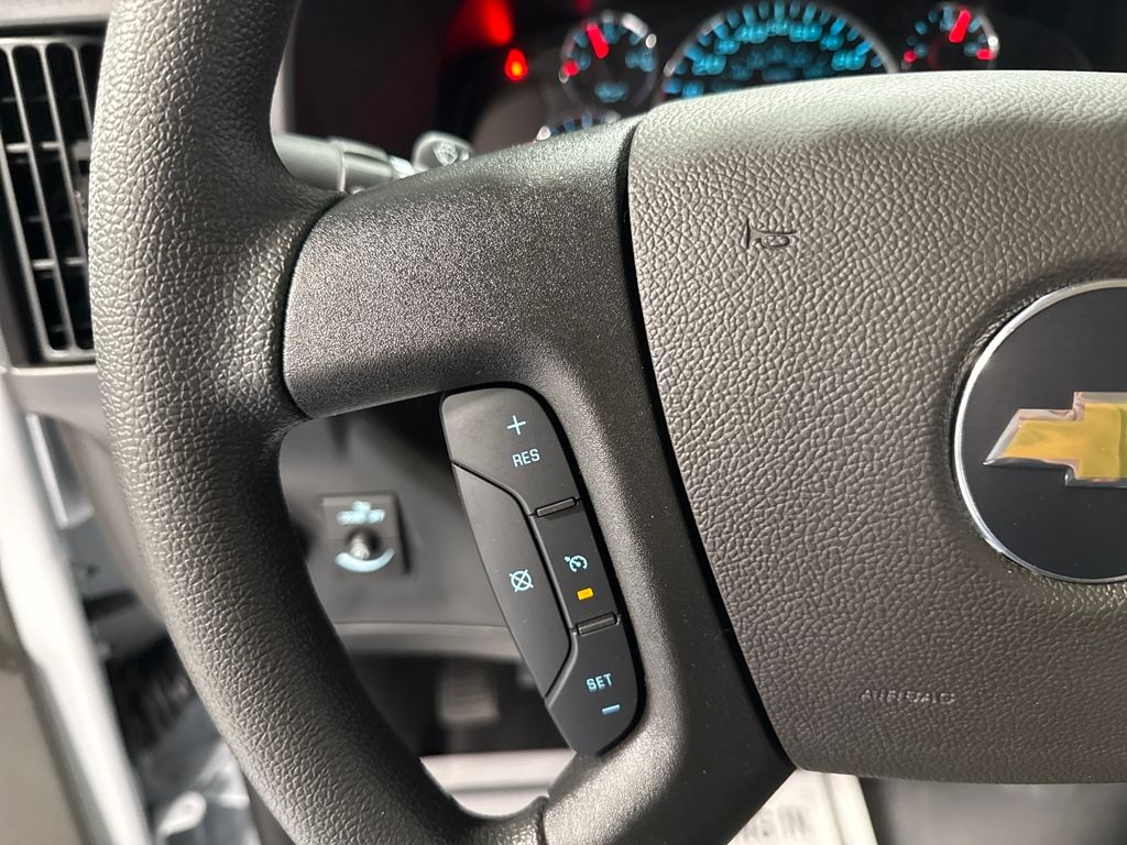 2025 Chevrolet Express 2500 Work Van - Image 3