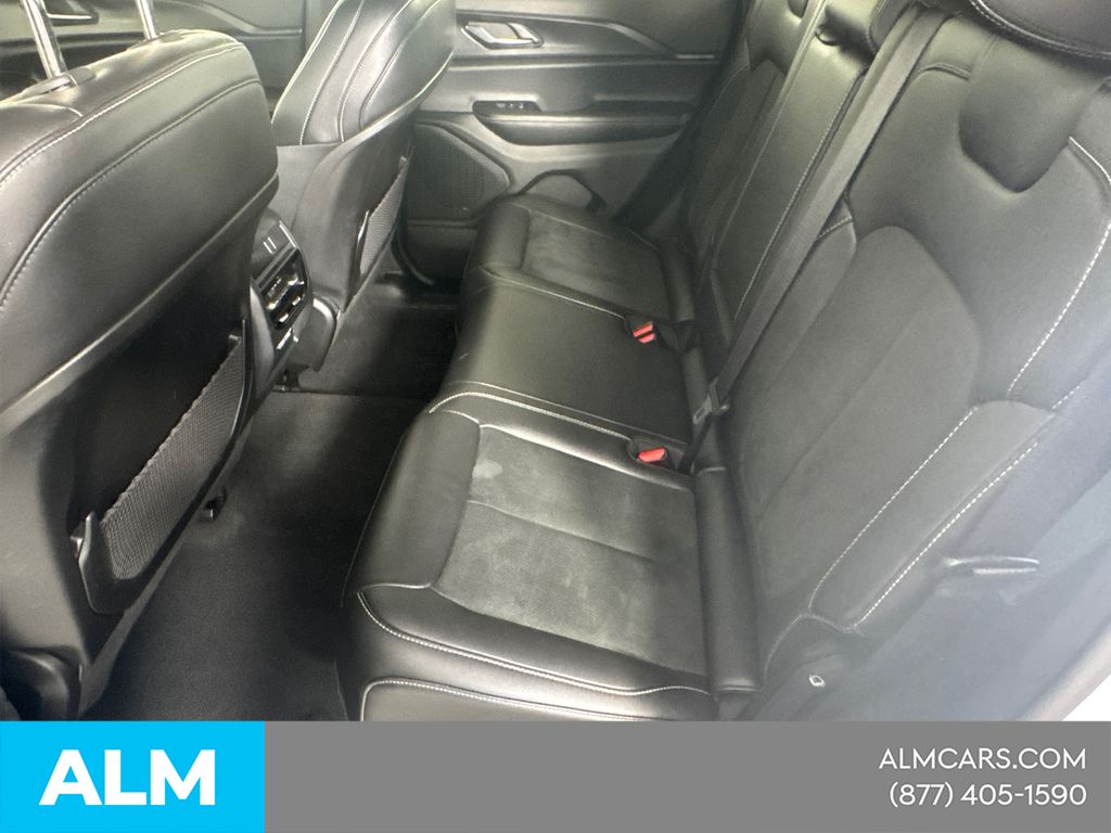 Used 2025 White Jeep Altitude image 23