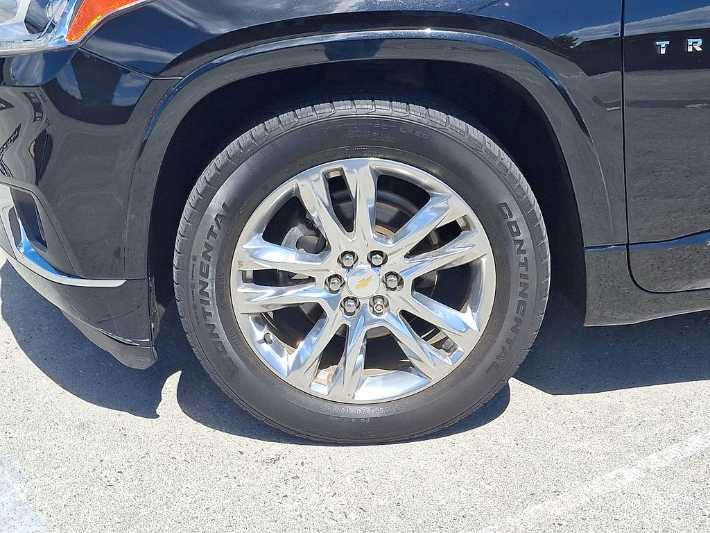 Thumbnail: 2018 Chevrolet Traverse - 11