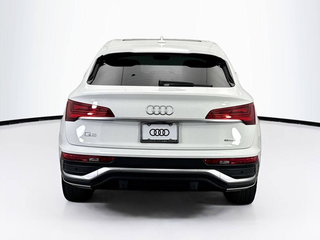 Thumbnail: 2023 Audi Q5 - 6