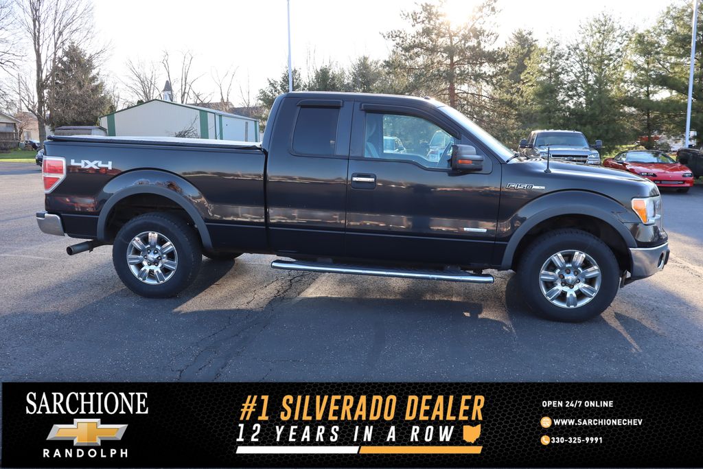 Tuxedo Black Metallic 2012 Ford F-150 XLT SuperCab 4WD Pickup Truck Four-Wheel Drive 6-Speed Automatic