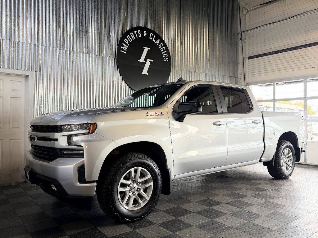 Silver Ice Metallic 2020 Chevrolet Silverado 1500 Pickup Truck Four-Wheel Drive 8-Speed Automatic