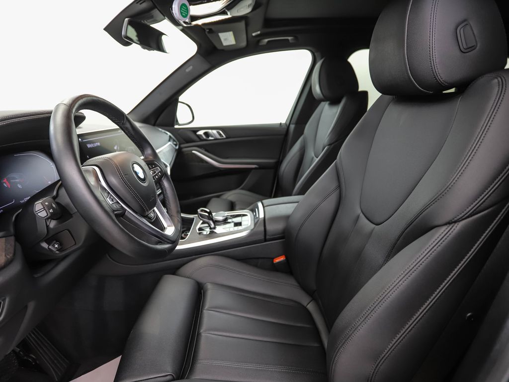 Thumbnail: 2022 BMW X5 - 12