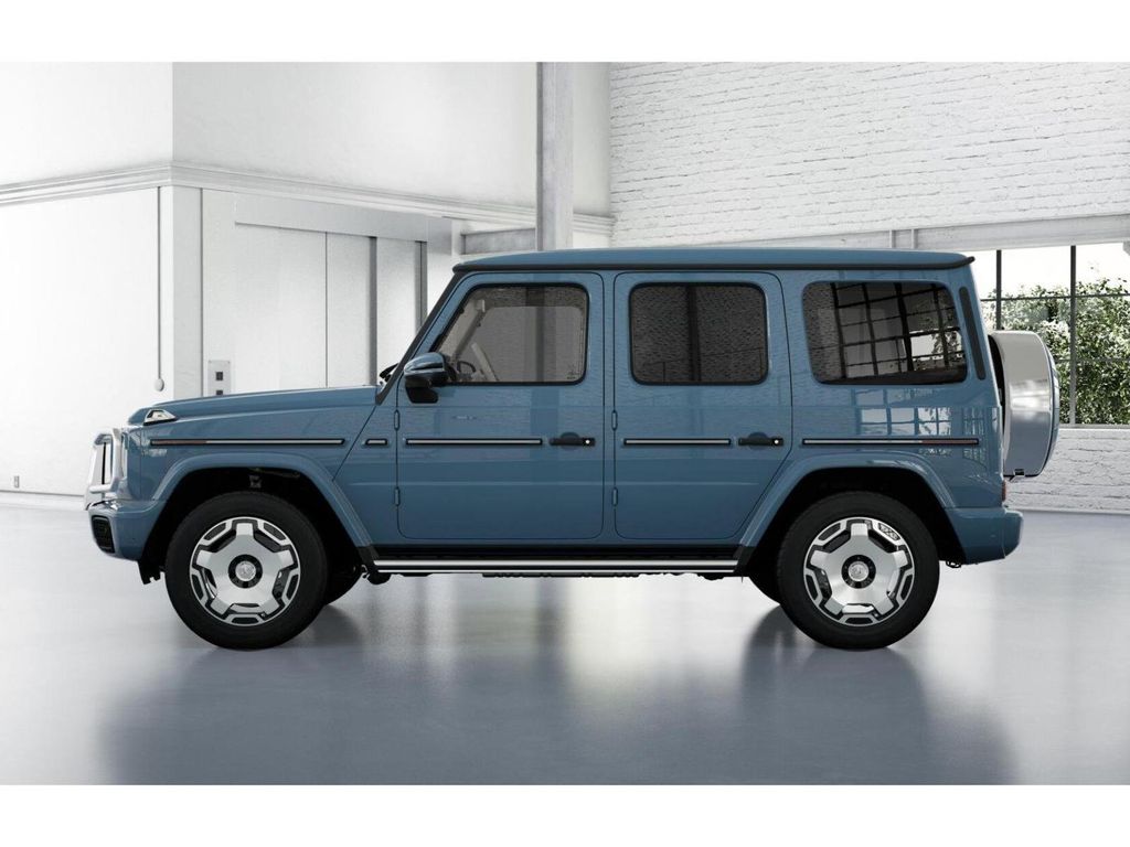 2025 Mercedes-Benz G-Class G 550 34