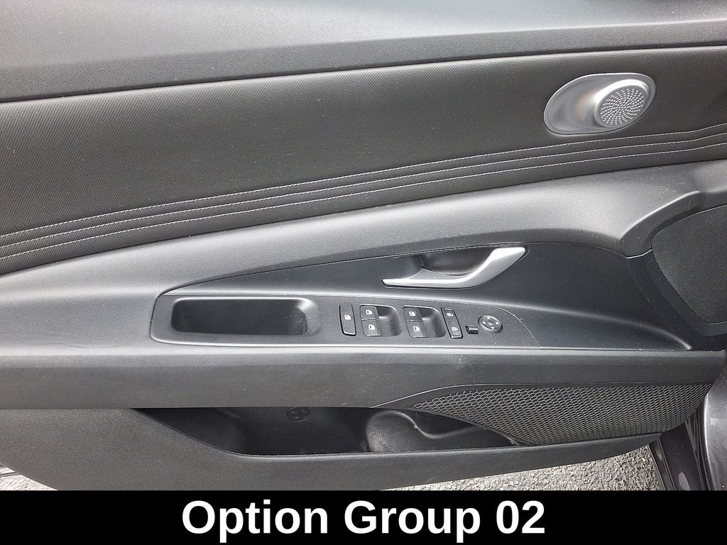 Thumbnail: 2023 Hyundai Elantra - 13