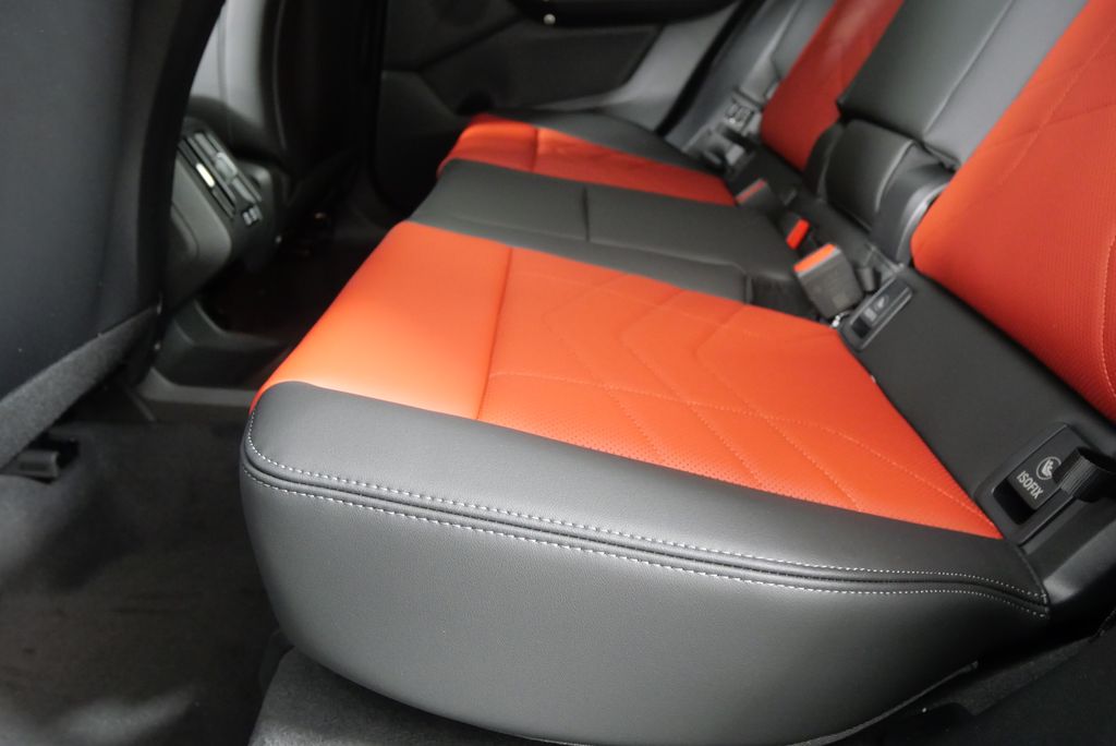 2025 BMW X1 xDrive28i 14