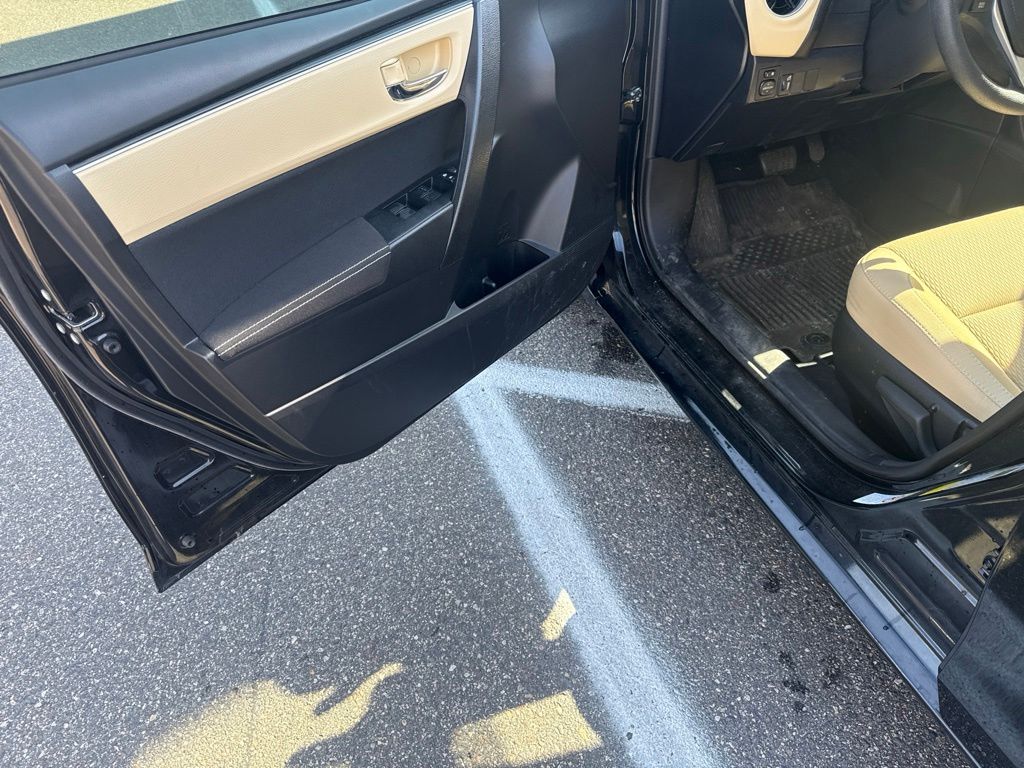 2019 Black Sand Pearl Toyota Corolla LE w/Toyota Safety Sense FWD Sedan